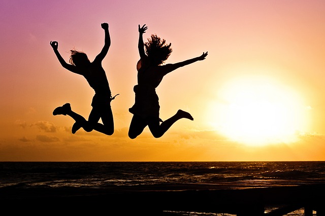 1. Happy Healing: Discover the Secret of Pickle Power After Wisdom Teeth Extraction!